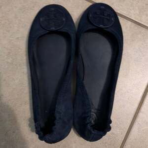 Tory Burch Minnie Travel Ballet Flats in Navy Suede with Pave Logo